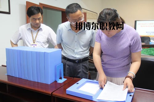 南充外國語中等專業(yè)學校2020年報名條件、招生要求、招生對象