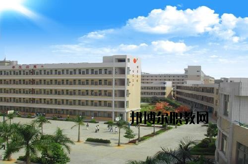 曲靖羅平職業(yè)技術學校2020年學費、收費多少
