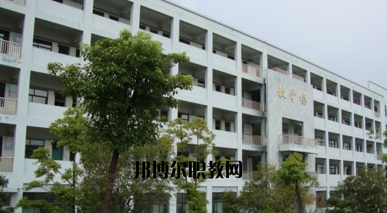 寧波興港職業(yè)高級中學(xué)2020年報名條件、招生要求、招生對象