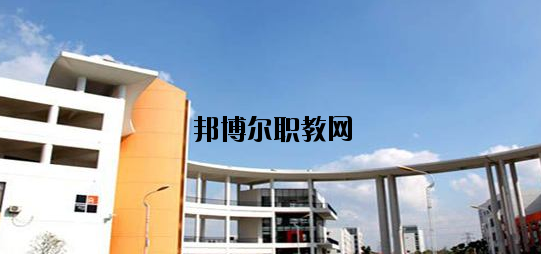 湖州藝術(shù)與設(shè)計(jì)學(xué)校怎么樣，好不好