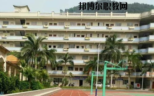 防城港理工職業(yè)學(xué)校2020年報(bào)名條件、招生要求、招生對象