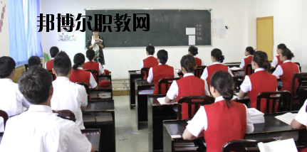 甘肅東方航空高鐵學(xué)校2020年報名條件、招生要求、招生對象