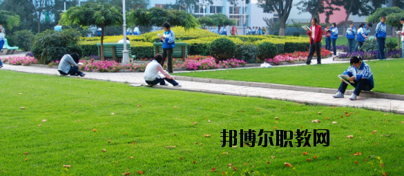甘肅工業(yè)技師學(xué)院2020年報(bào)名條件、招生要求、招生對象