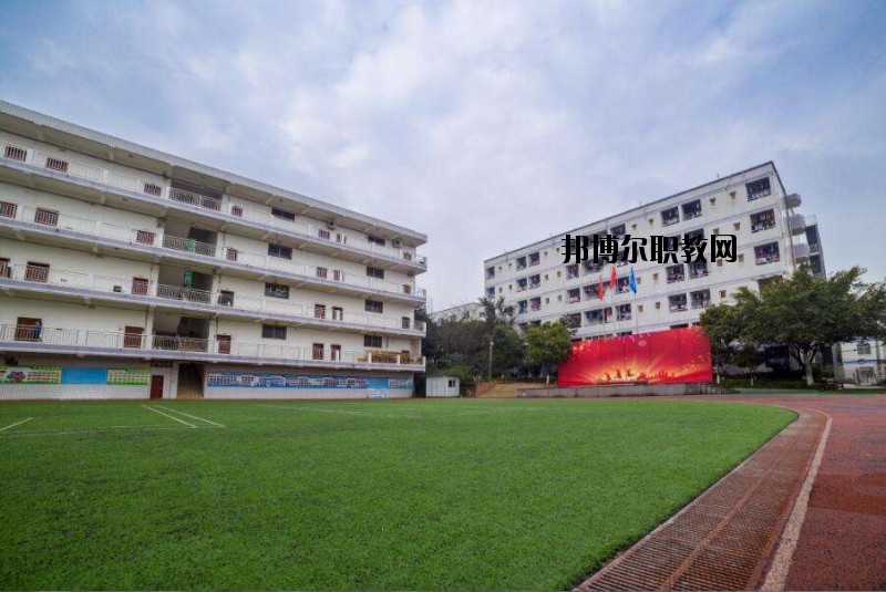 萍鄉(xiāng)公關職業(yè)中等專業(yè)學校怎么樣、好不好