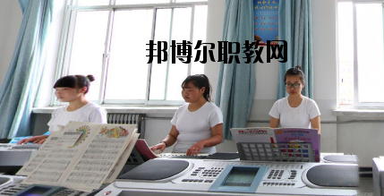 武威勞動服務(wù)技工學(xué)校2020年報名條件、招生要求、招生對象