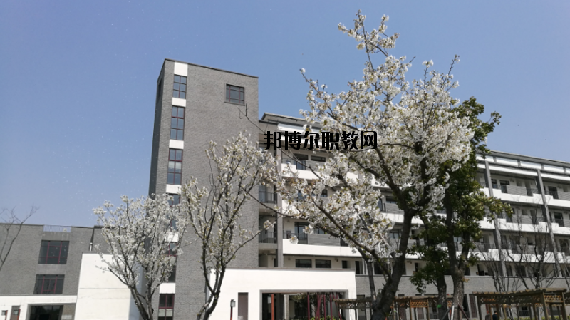 蘇州高等幼兒師范學(xué)校2020年報名條件、招生要求、招生對象