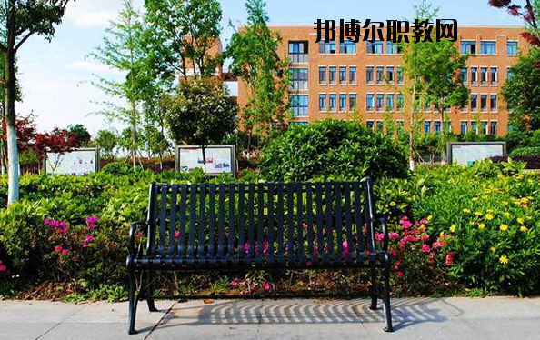 渭南興華職業(yè)學(xué)校2020年報(bào)名條件、招生要求、招生對(duì)象 
