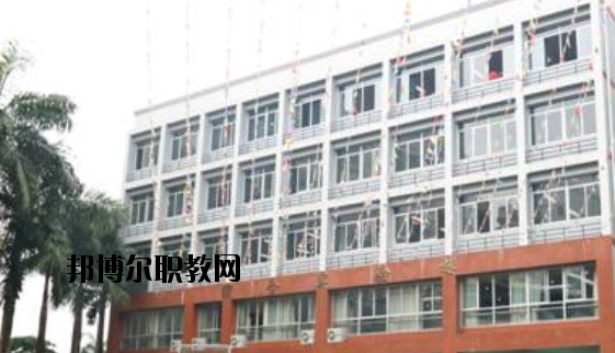 廣西電子高級技工學校2020年報名條件、招生要求、招生對象