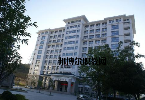 云浮技工學(xué)校2020年報(bào)名條件、招生要求、招生對(duì)象