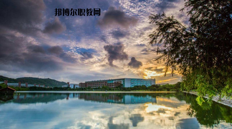 紅安職教中心怎么樣、好不好