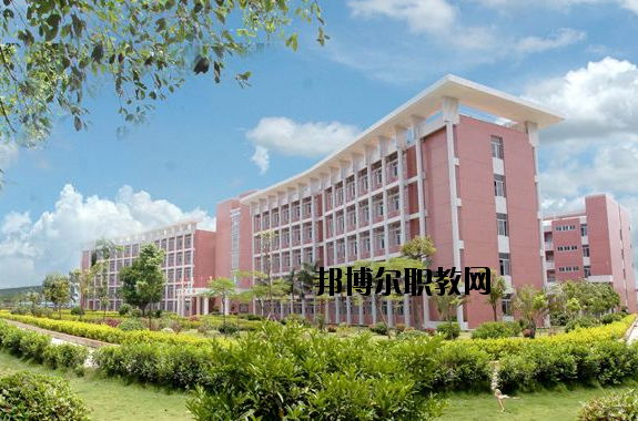 惠來技工學(xué)校2020年報名條件、招生要求、招生對象