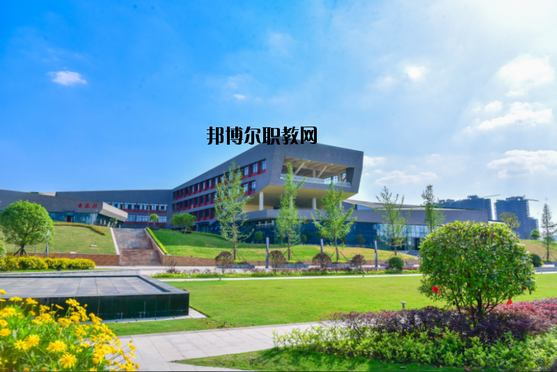 四川省經(jīng)濟管理學校2020年報名條件、招生要求、招生對象