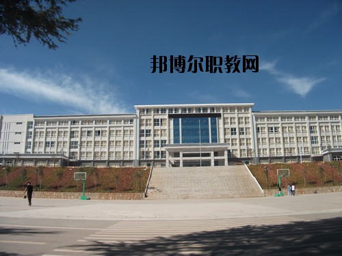 文山職業(yè)高級中學2020年報名條件、招生要求、招生對象