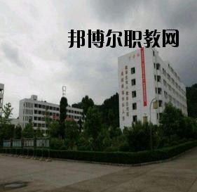 遂寧應(yīng)用高級技工學(xué)校2020年報名條件、招生要求、招生對象
