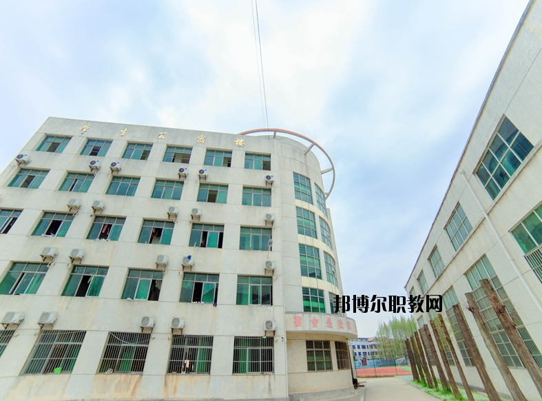黃岡技師學(xué)院2020年報(bào)名條件、招生要求、招生對(duì)象