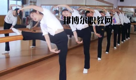 武威遠(yuǎn)博技工學(xué)校2020年學(xué)費(fèi)、收費(fèi)多少