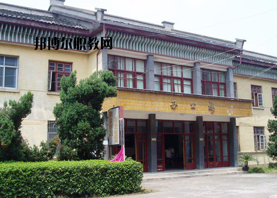 江西撫州創(chuàng)新學(xué)校怎么樣、好不好