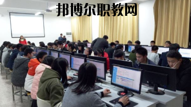 蘭州財(cái)稅學(xué)校2020年學(xué)費(fèi)、收費(fèi)多少
