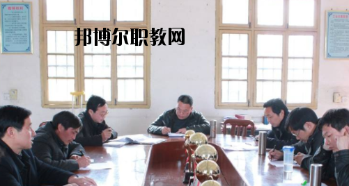 桂林林業(yè)學(xué)校2020年報(bào)名條件、招生要求、招生對象 