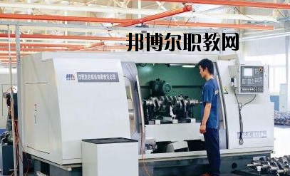 河南信陽航空服務(wù)學(xué)校2021年報名條件、招生要求、招生對象