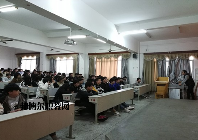 寧都縣科技職業(yè)學(xué)校2020年報名條件、招生要求、招生對象 