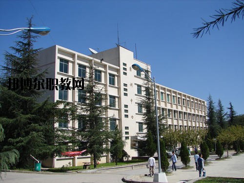 清鎮(zhèn)市衛(wèi)生職業(yè)技術(shù)學(xué)校2020年報(bào)名條件、招生要求、招生對(duì)象