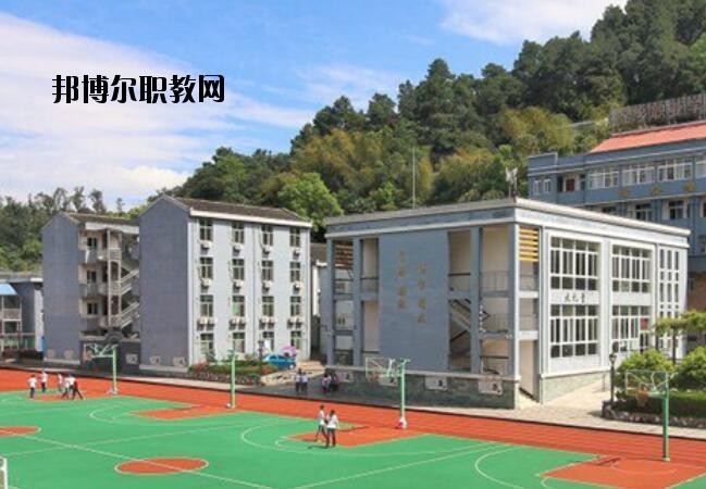 蒼南縣金鄉(xiāng)職業(yè)學(xué)校2020年報名條件、招生要求、招生對象