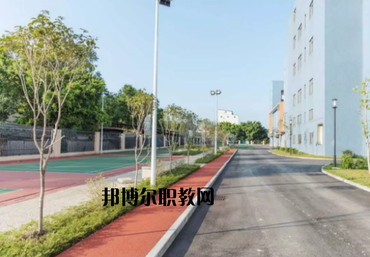 廣東華文航空藝術職業(yè)學校2020年報名條件、招生要求、招生對象