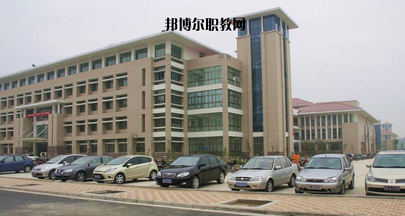 連云港師范高等?？茖W(xué)校2020年報(bào)名條件、招生要求、招生對象