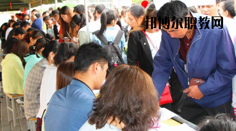 武威涼州區(qū)職業(yè)中等專業(yè)學(xué)校2020年學(xué)費、收費多少