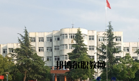 河南南陽(yáng)宛西中等專業(yè)學(xué)校2021年報(bào)名條件、招生要求、招生對(duì)象