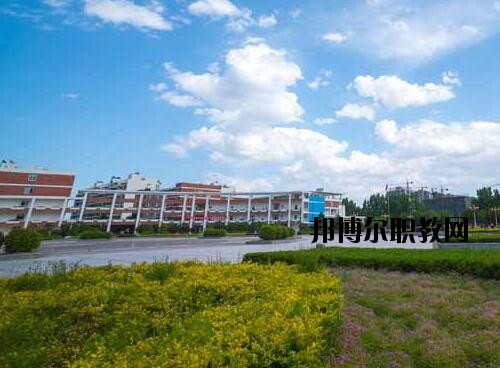 河南經(jīng)濟(jì)管理學(xué)校2021年報名條件、招生對象