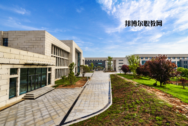 江蘇建筑職業(yè)技術(shù)學(xué)院2020年報名條件、招生要求、招生對象