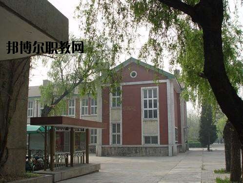 井岡山鐵道職業(yè)技術(shù)學校怎么樣、好不好