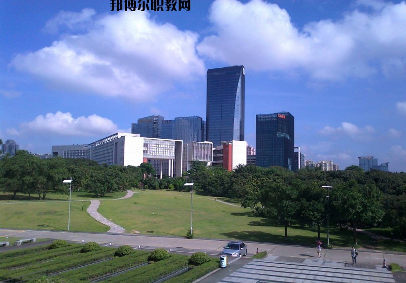 安陸深藍電子工業(yè)技術(shù)學校怎么樣、好不好
