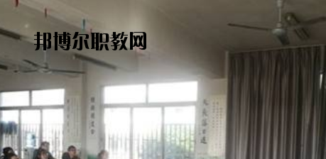 秦皇島燕成中等專業(yè)學校2020年報名條件、招生要求、招生對象 