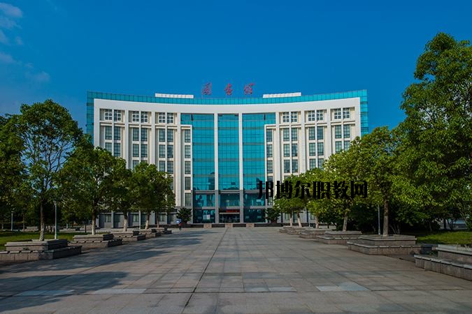 孝感紅人中等職業(yè)學(xué)校2020年報(bào)名條件、招生要求、招生對象