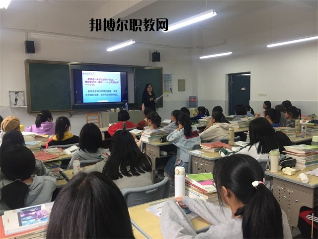 江西景德鎮(zhèn)機(jī)電工程學(xué)校2020年報(bào)名條件、招生要求、招生對(duì)象 