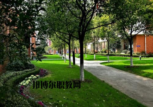 京山衛(wèi)生學(xué)校怎么樣、好不好