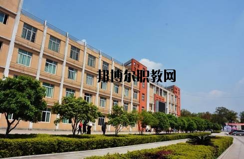 宜賓遠(yuǎn)大職業(yè)技術(shù)學(xué)校2020年報(bào)名條件、招生要求、招生對象
