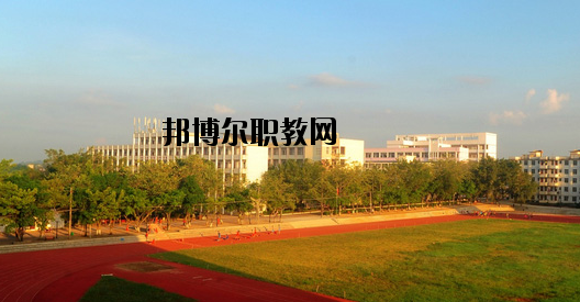 平南中等職業(yè)技術(shù)學(xué)校2020年報名條件、招生要求、招生對象
