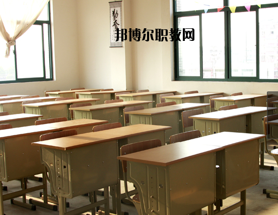 蕪湖機(jī)電學(xué)校2020年報名條件、招生要求、招生對象