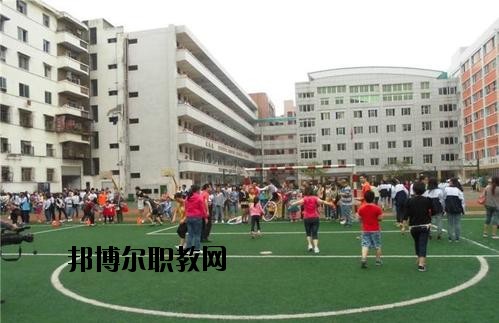三臺縣文武職業(yè)技術(shù)學校2020年報名條件、招生要求、招生對象