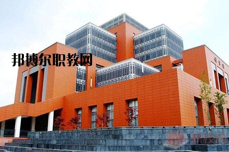 綿竹職業(yè)中專學校2020年報名條件、招生要求、招生對象