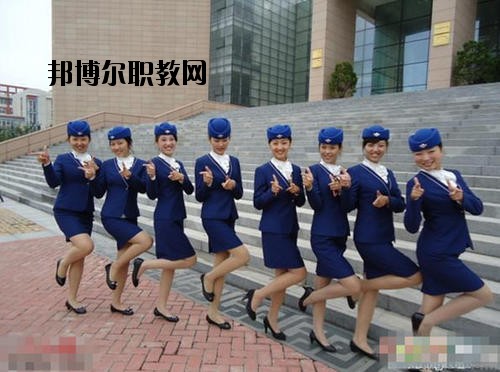 成都翔飛航空職業(yè)技術(shù)學(xué)校2020年報名條件、招生要求、招生對象