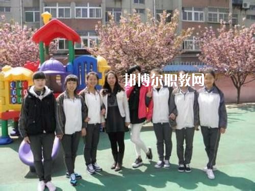 鄭州軟件應(yīng)用中等專(zhuān)業(yè)學(xué)校2021年學(xué)費(fèi)、收費(fèi)多少