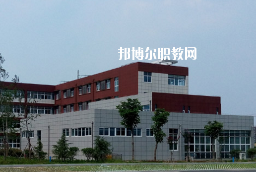 天長工業(yè)學(xué)校2020年報名條件、招生要求、招生對象