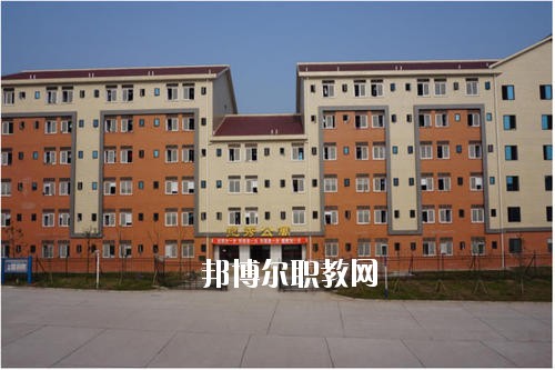 瀘州交通技工學(xué)校2020年報(bào)名條件、招生要求、招生對象