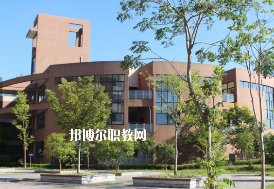 黃山東華技工學校2020年報名條件、招生要求、招生對象