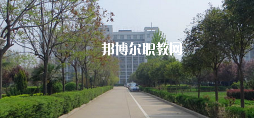 陜西漢唐職業(yè)技術(shù)學校2020年招生辦聯(lián)系電話